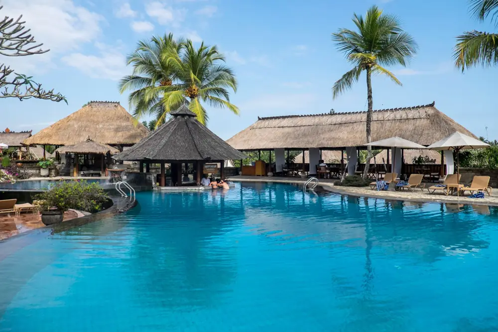 Bali Luxury vs All Inclusive - Bali Luxury Resort vs All Inclusive Cost Comparison