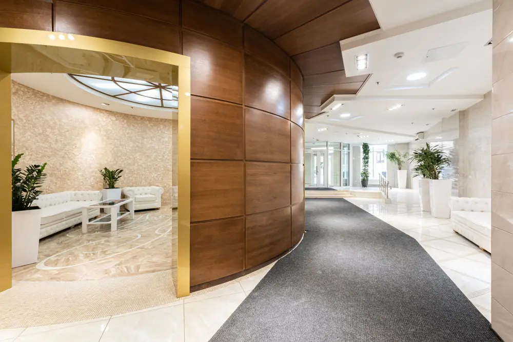 Boutique Chain vs Independent - Boutique Hotel Chain vs Independent Cost Comparison Rome Paris