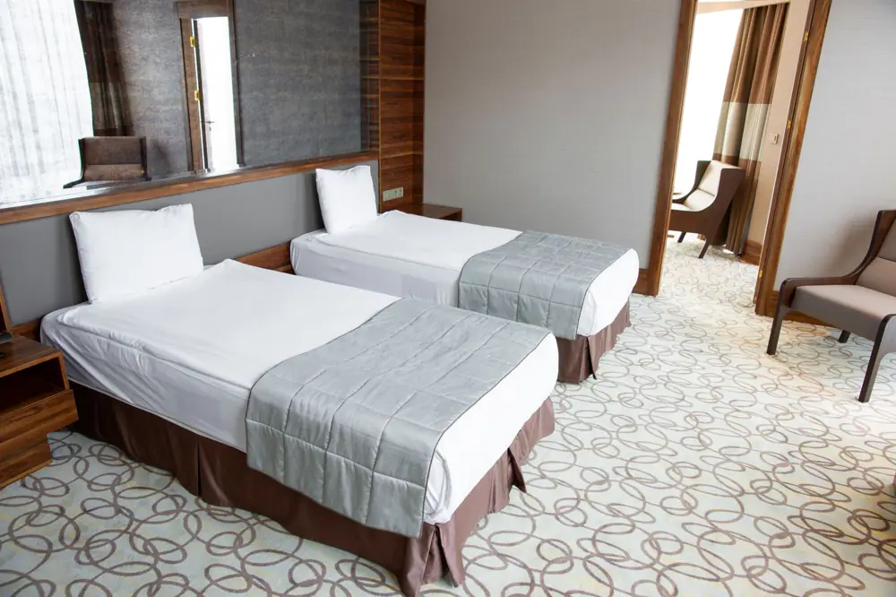 Embassy Suites vs Hilton Garden Inn