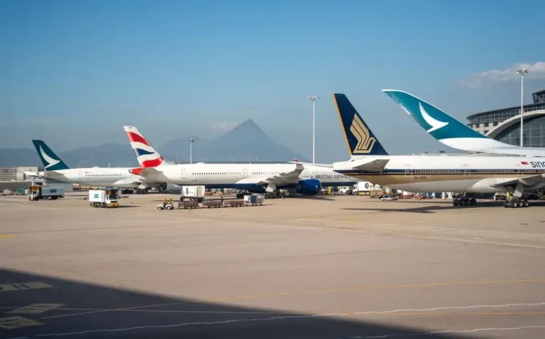 Hong Kong Airport Hotel Cost - Hong Kong Airport Hotel vs City Hotel Cost Comparison
