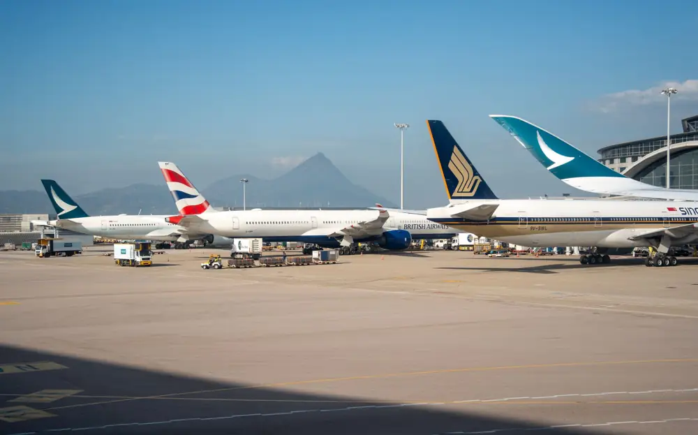 Hong Kong Airport Hotel Cost - Hong Kong Airport Hotel vs City Hotel Cost Comparison