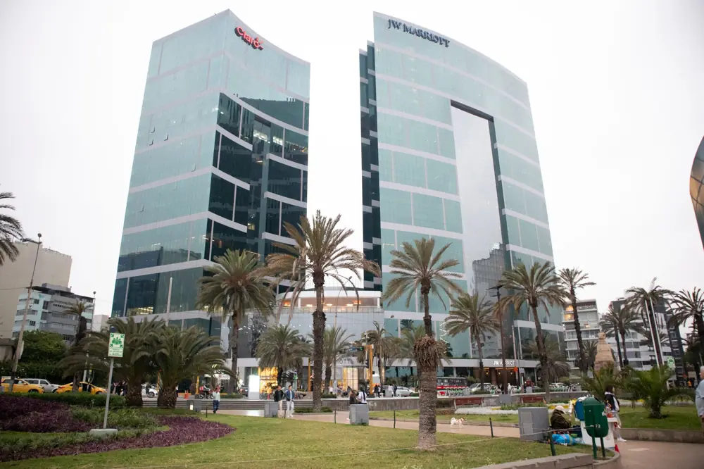 Hyatt vs Marriott Comparison