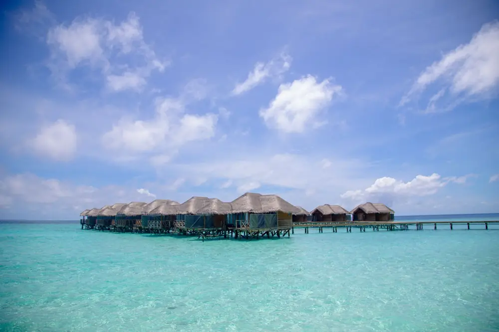 Maldives vs Bali Resort Cost - Maldives vs Bali All Inclusive Resort Cost Comparison